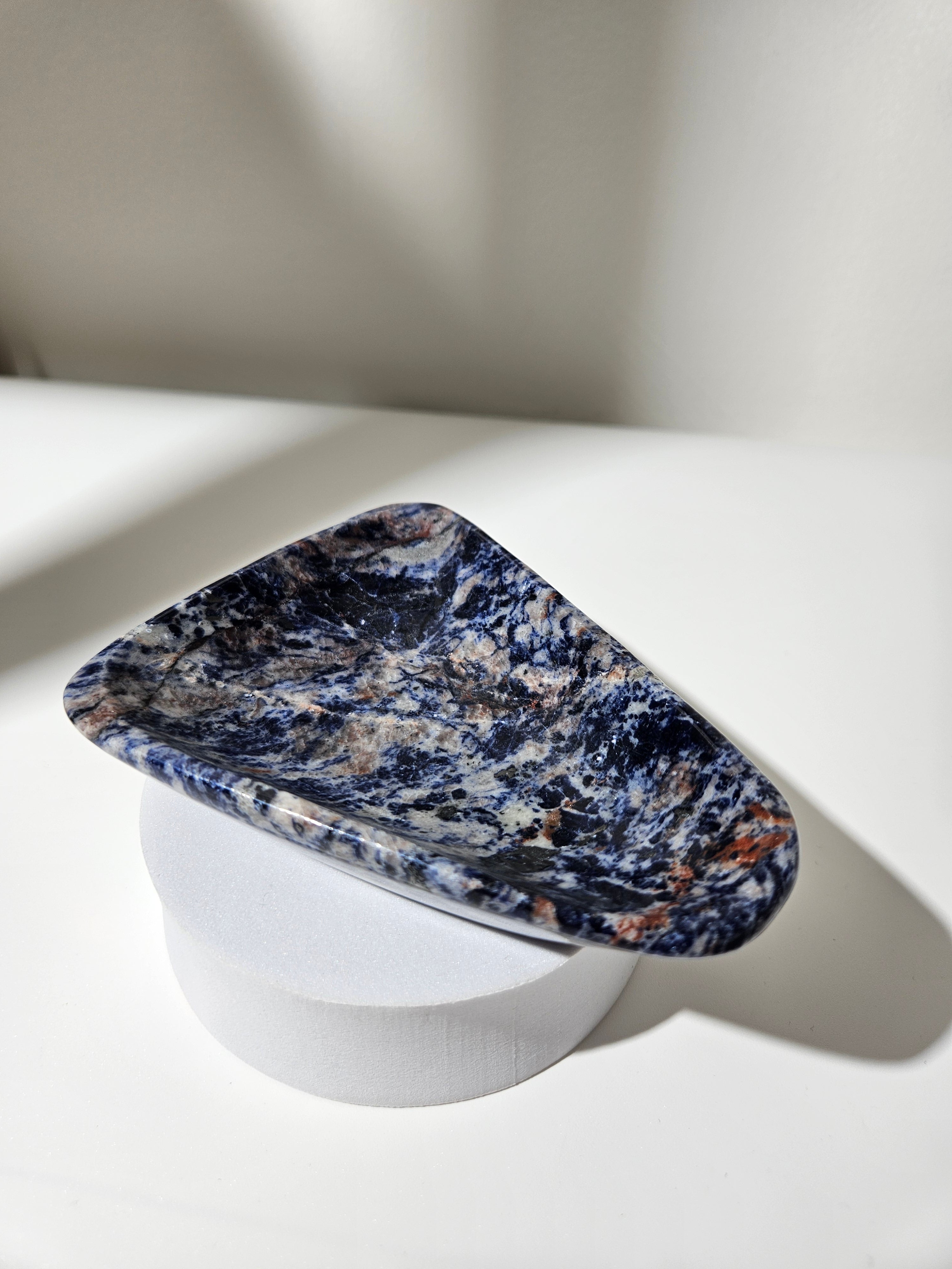 Sodalite bowl 003