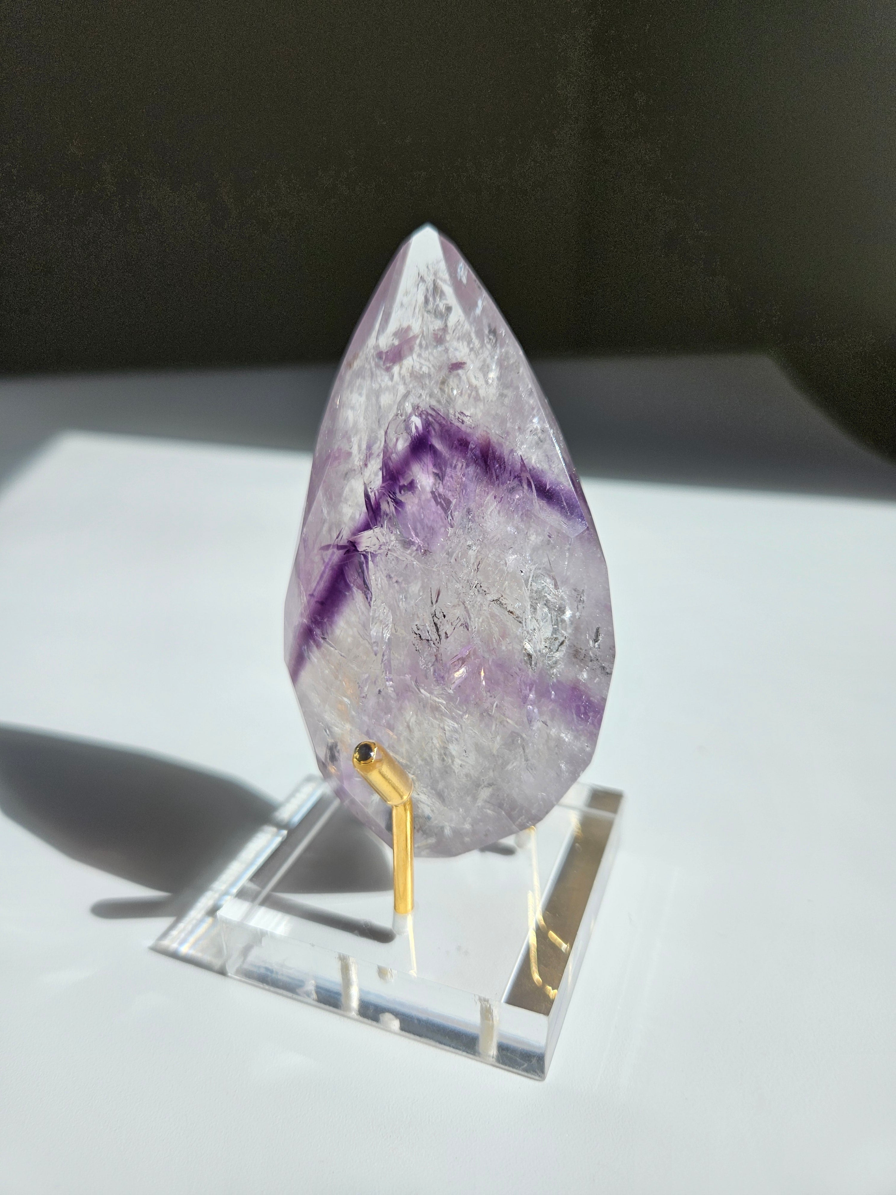 Amethyst Faceted 006