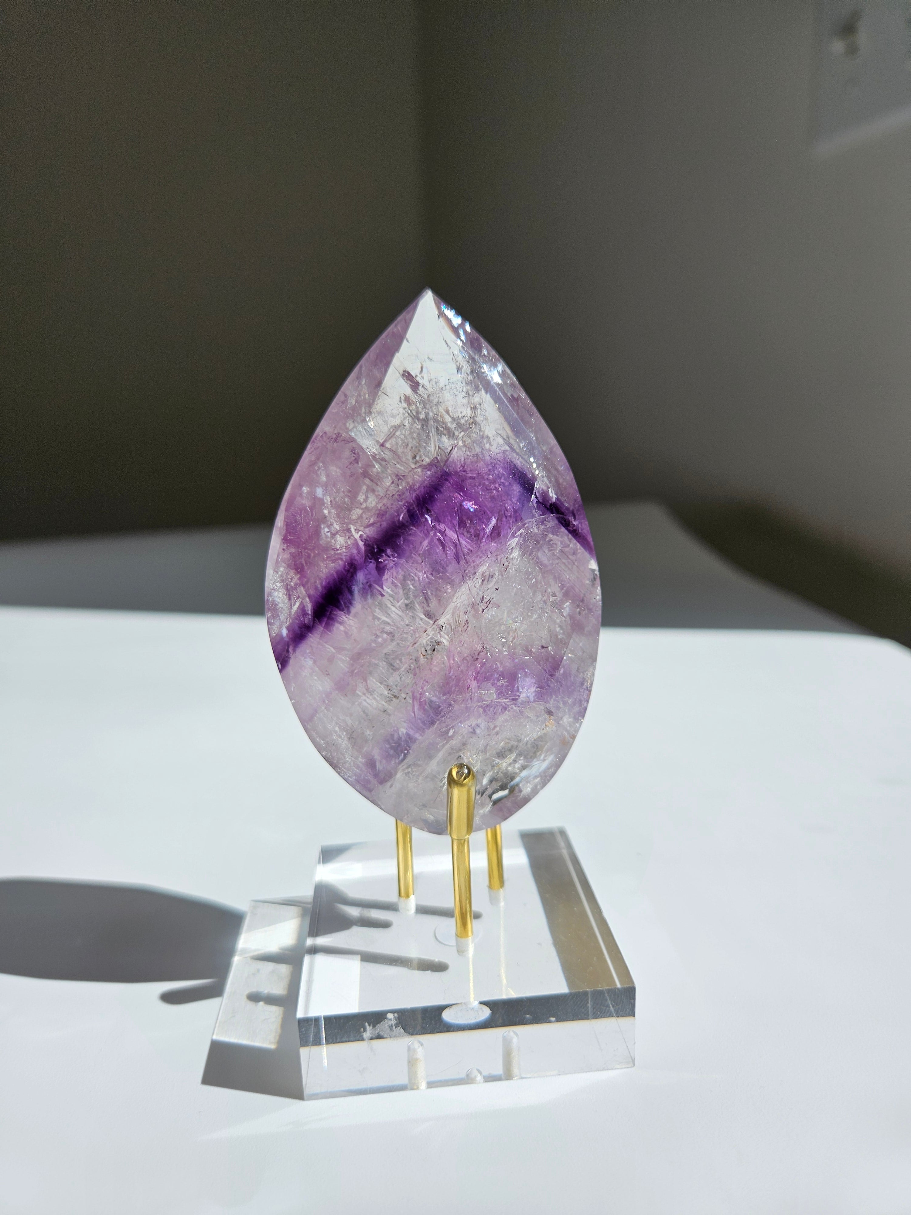 Amethyst Faceted 011