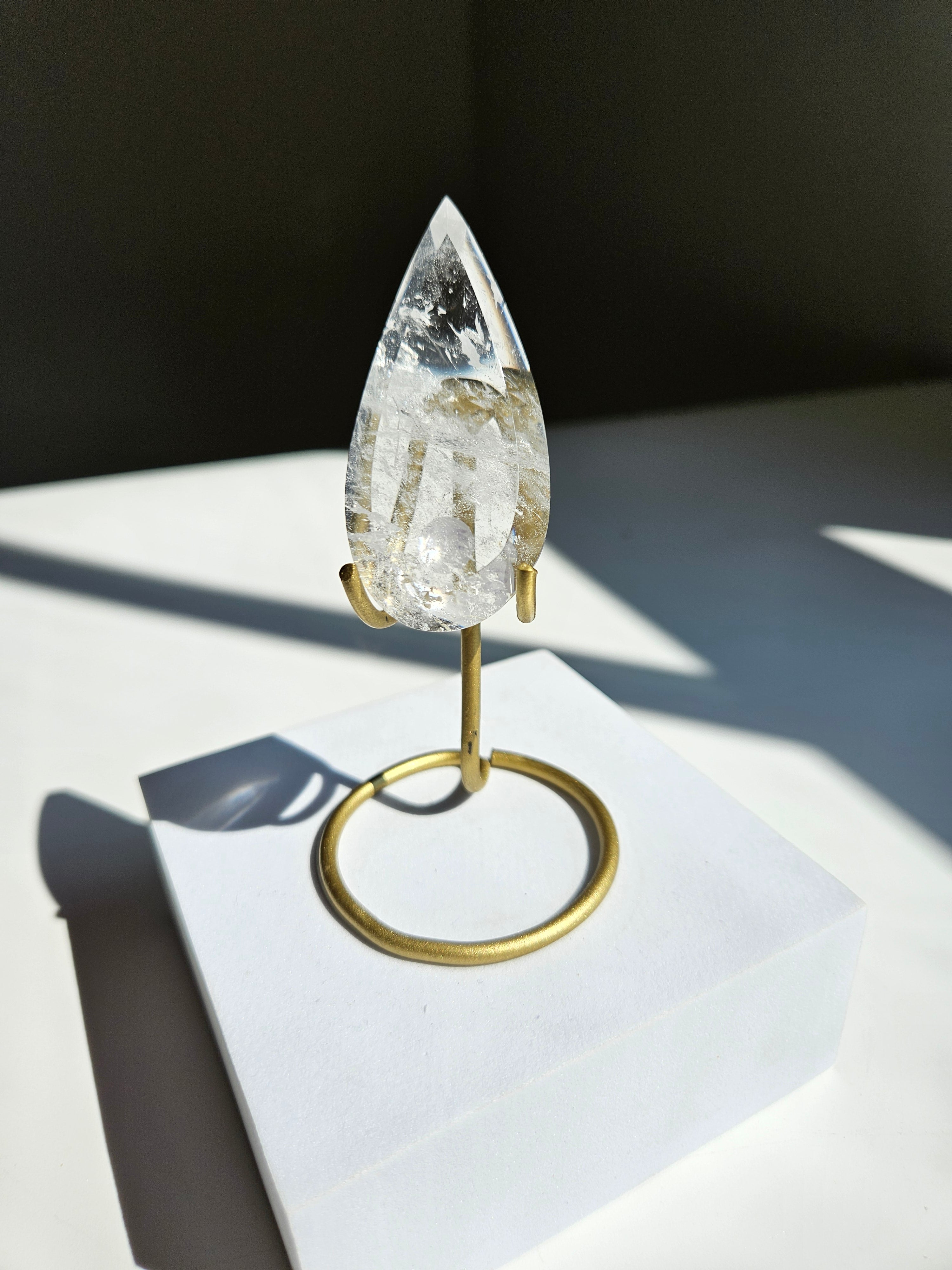 Quartz Teardrop 008