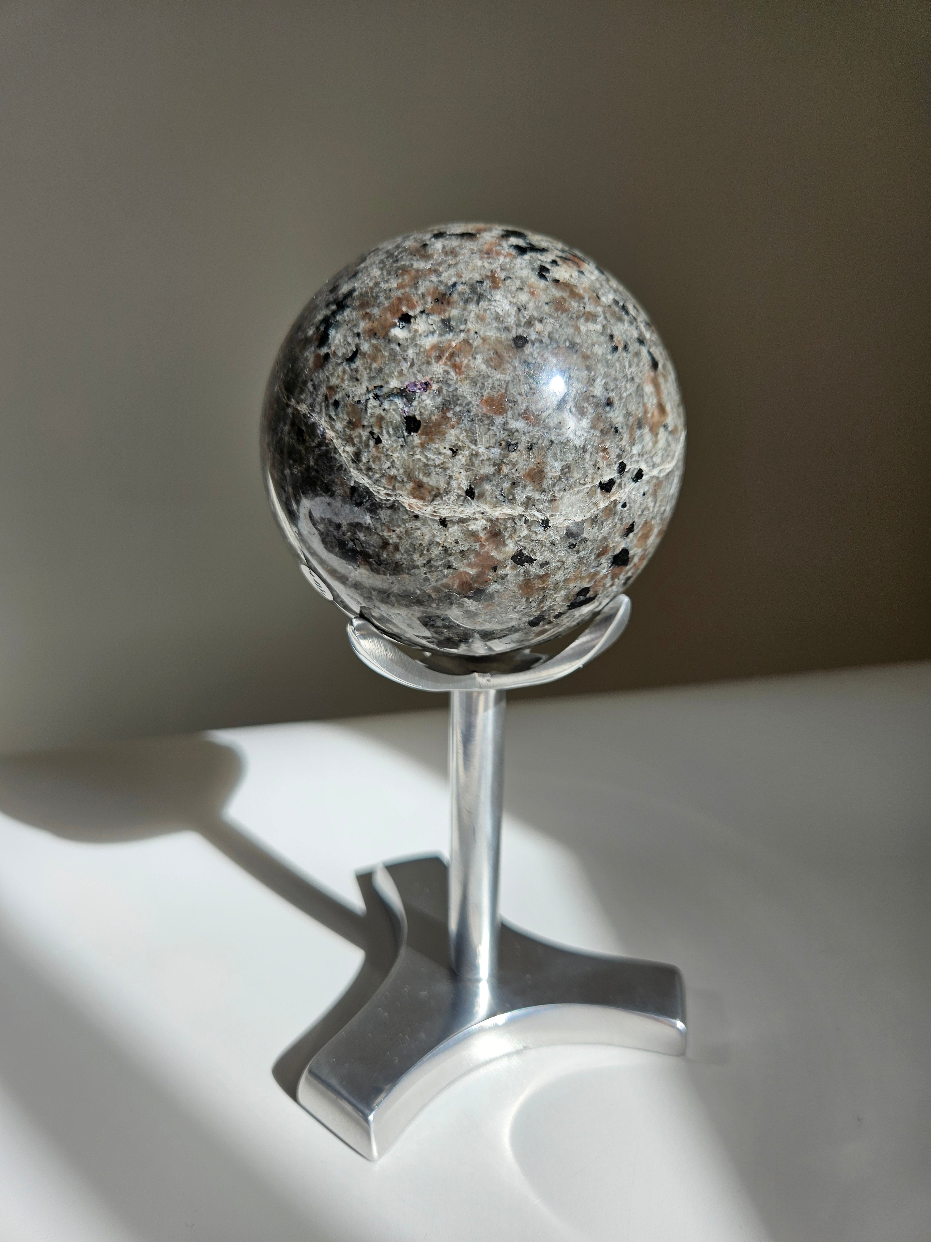 Yooperlite Sphere 002