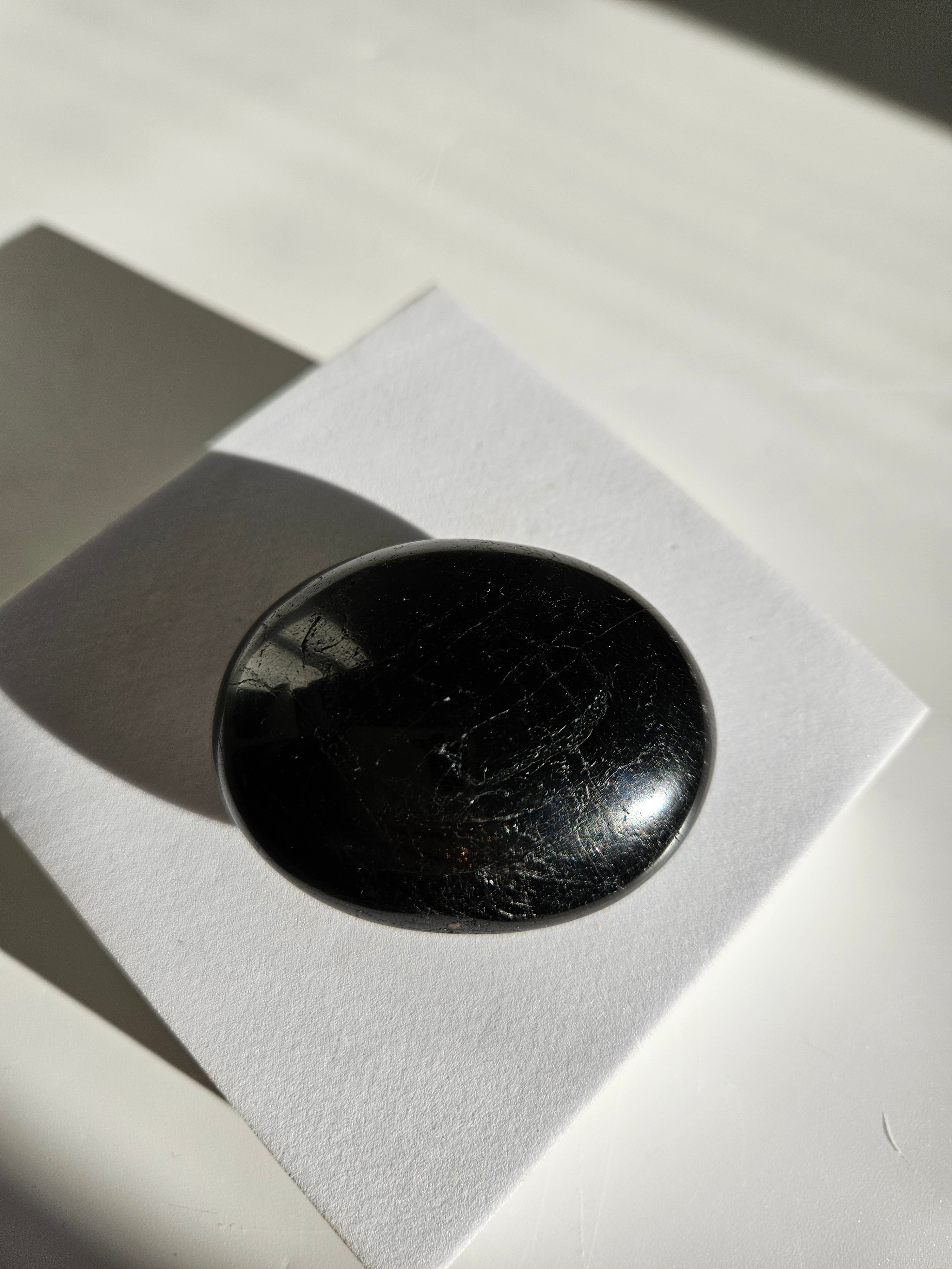 Black Tourmaline Palmstone 002