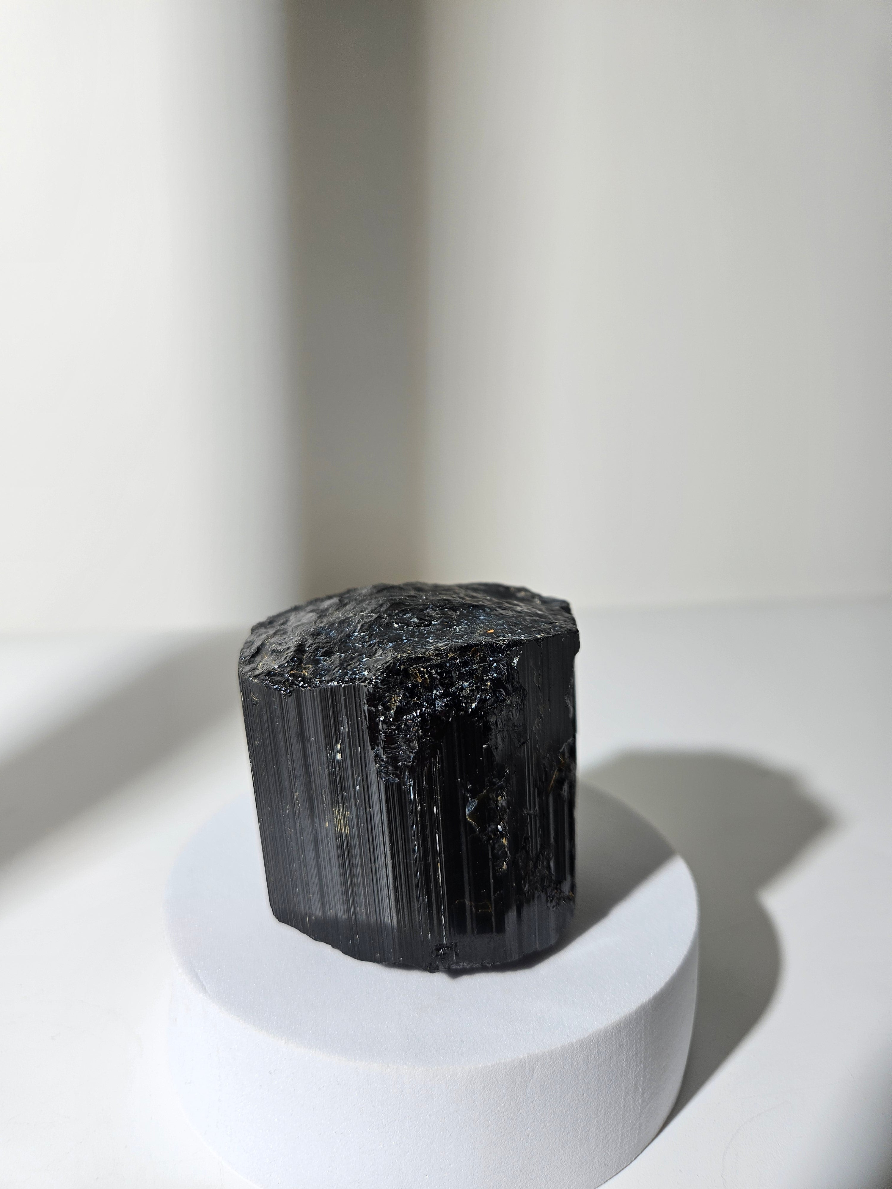 HQ Black Tourmaline 001