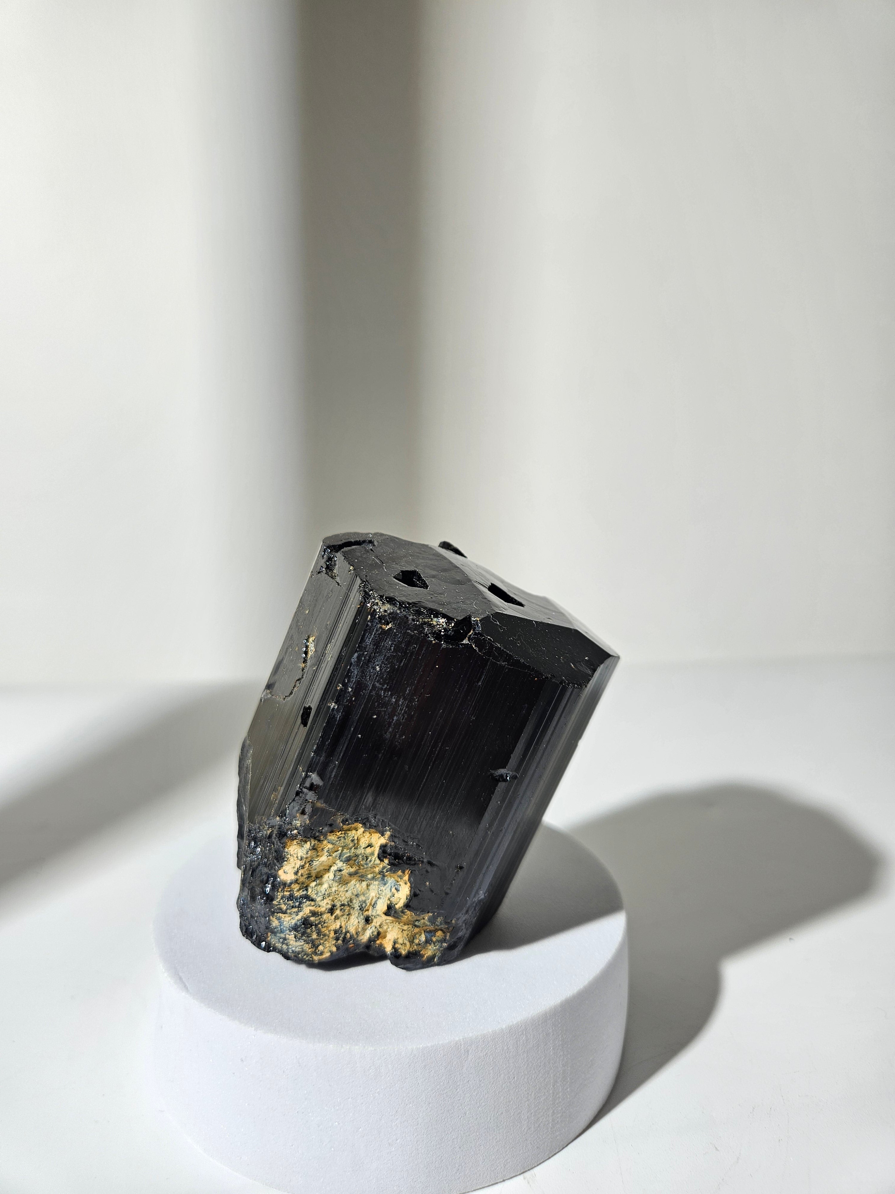 HQ Black Tourmaline 002