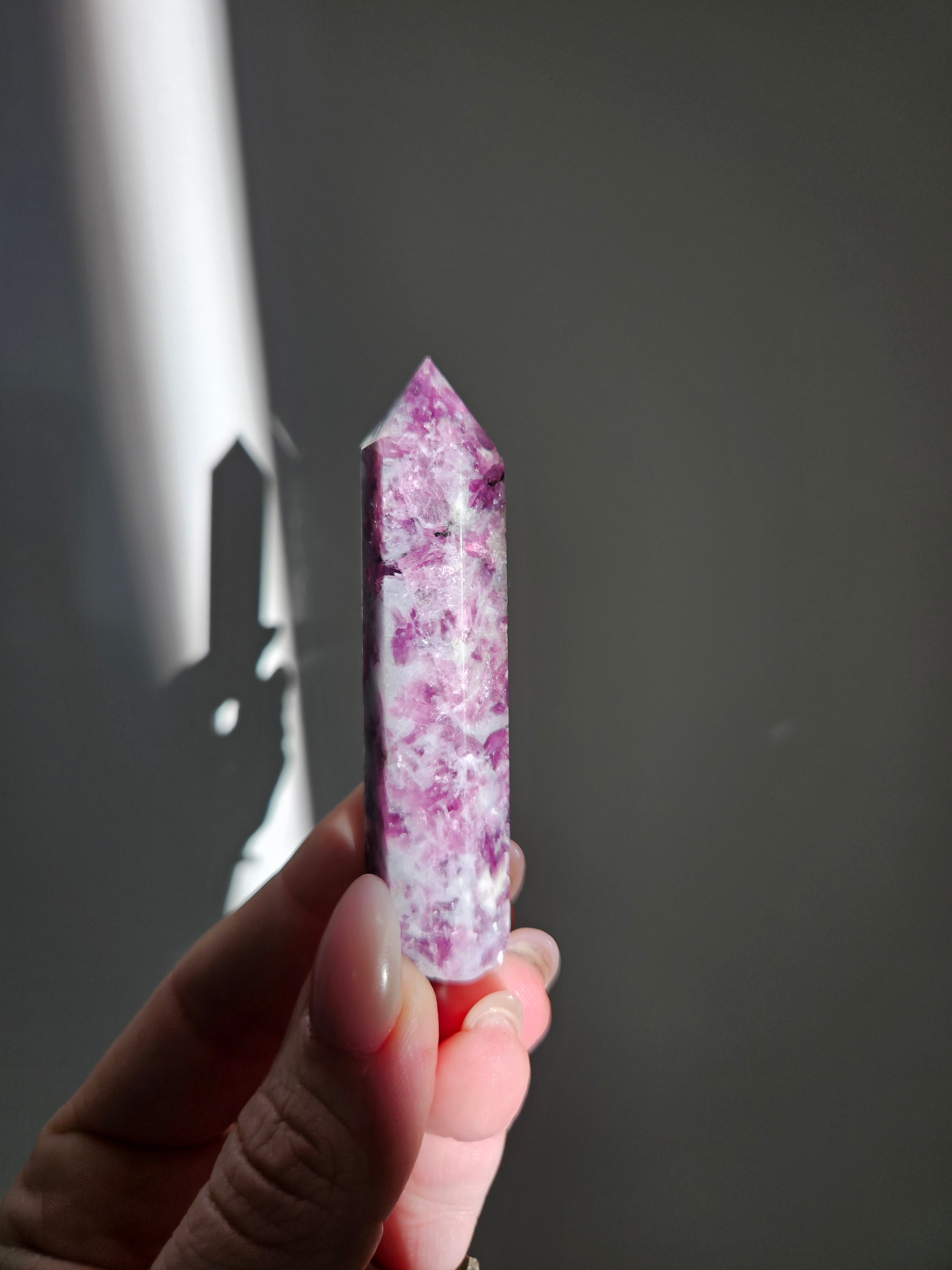 Lepidolite Tower 004