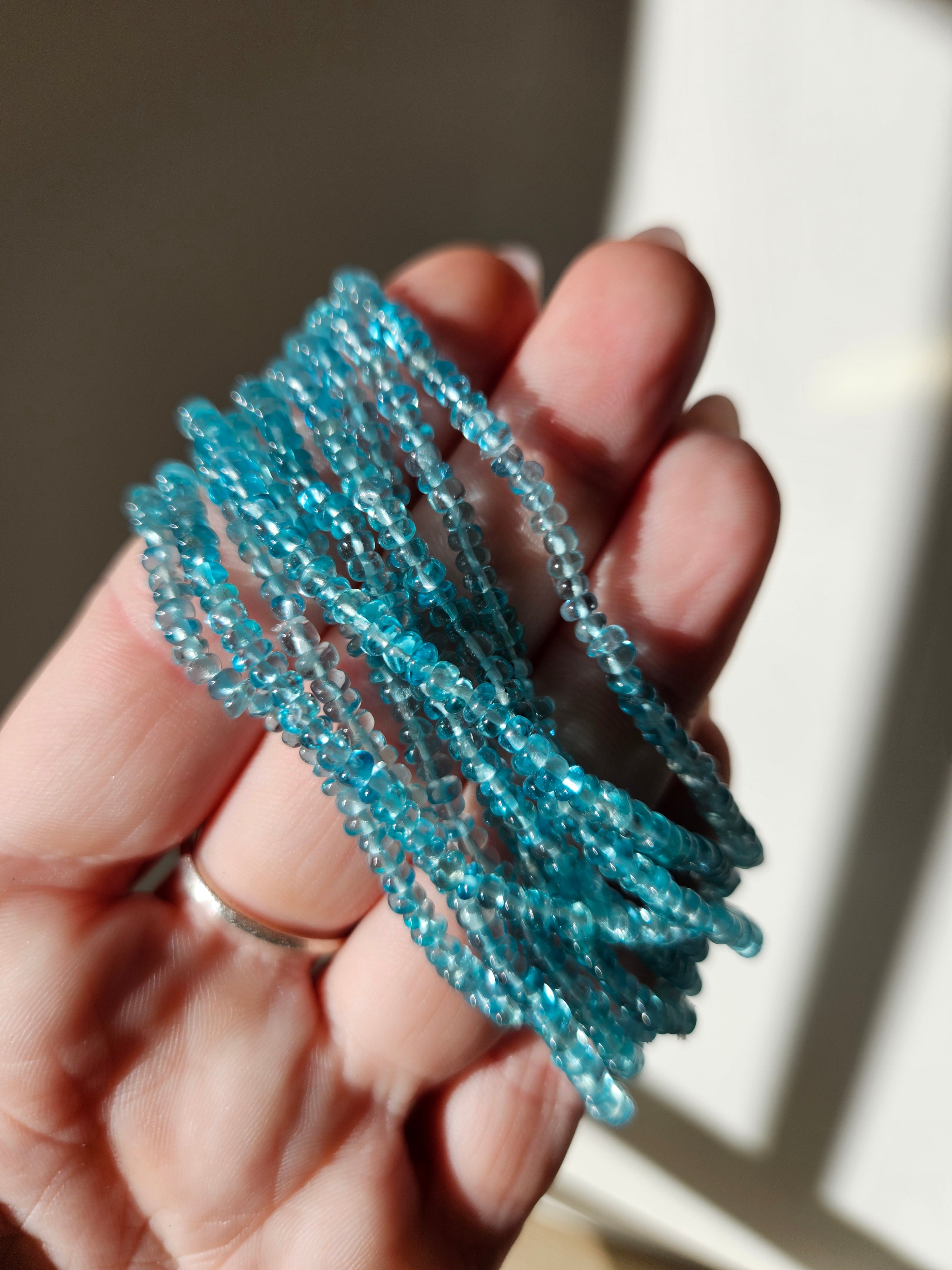 Paraiba Apatite Bracelet | 3mm oval