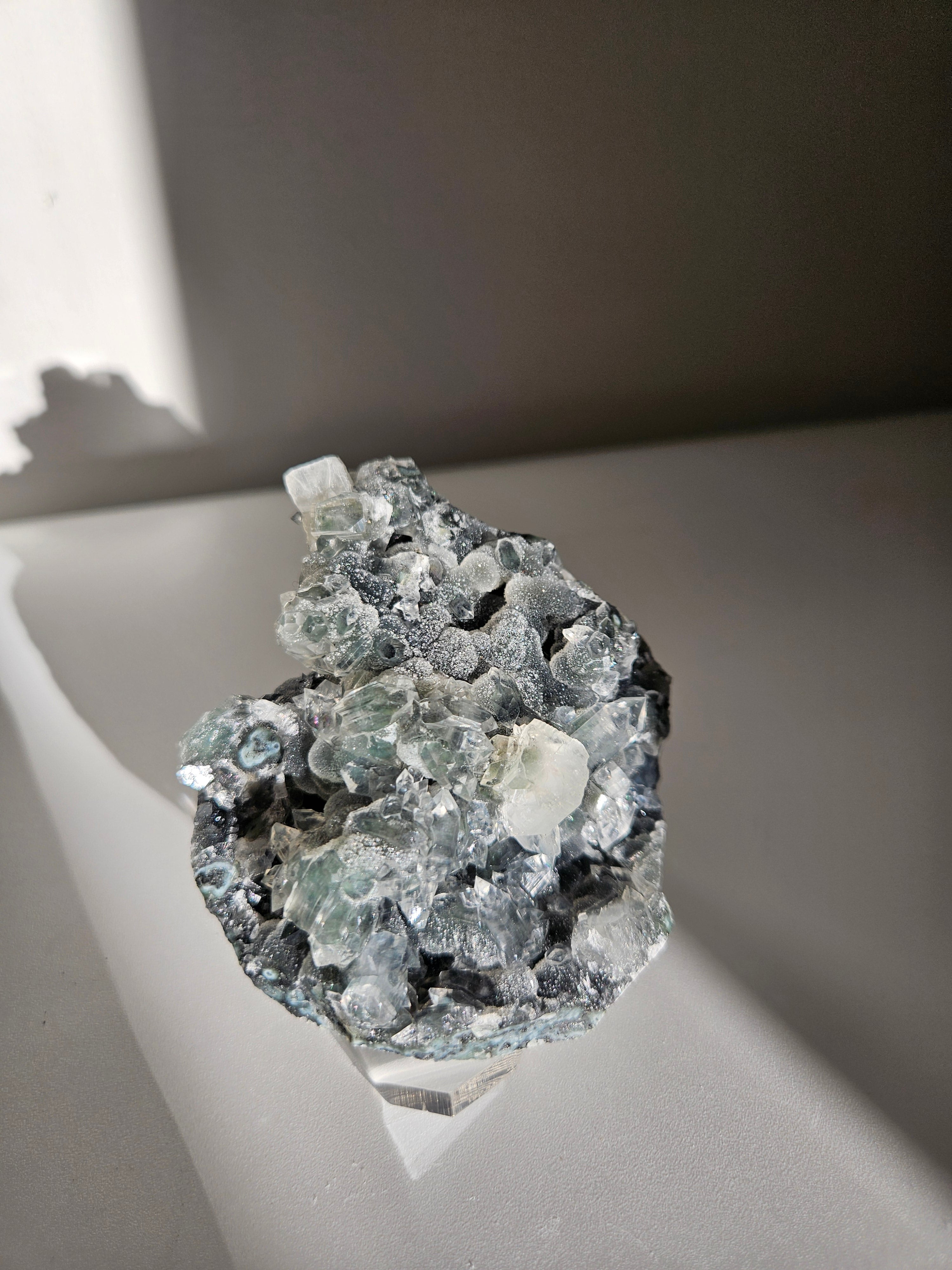 Apophyllite on Black Chalcedony 008