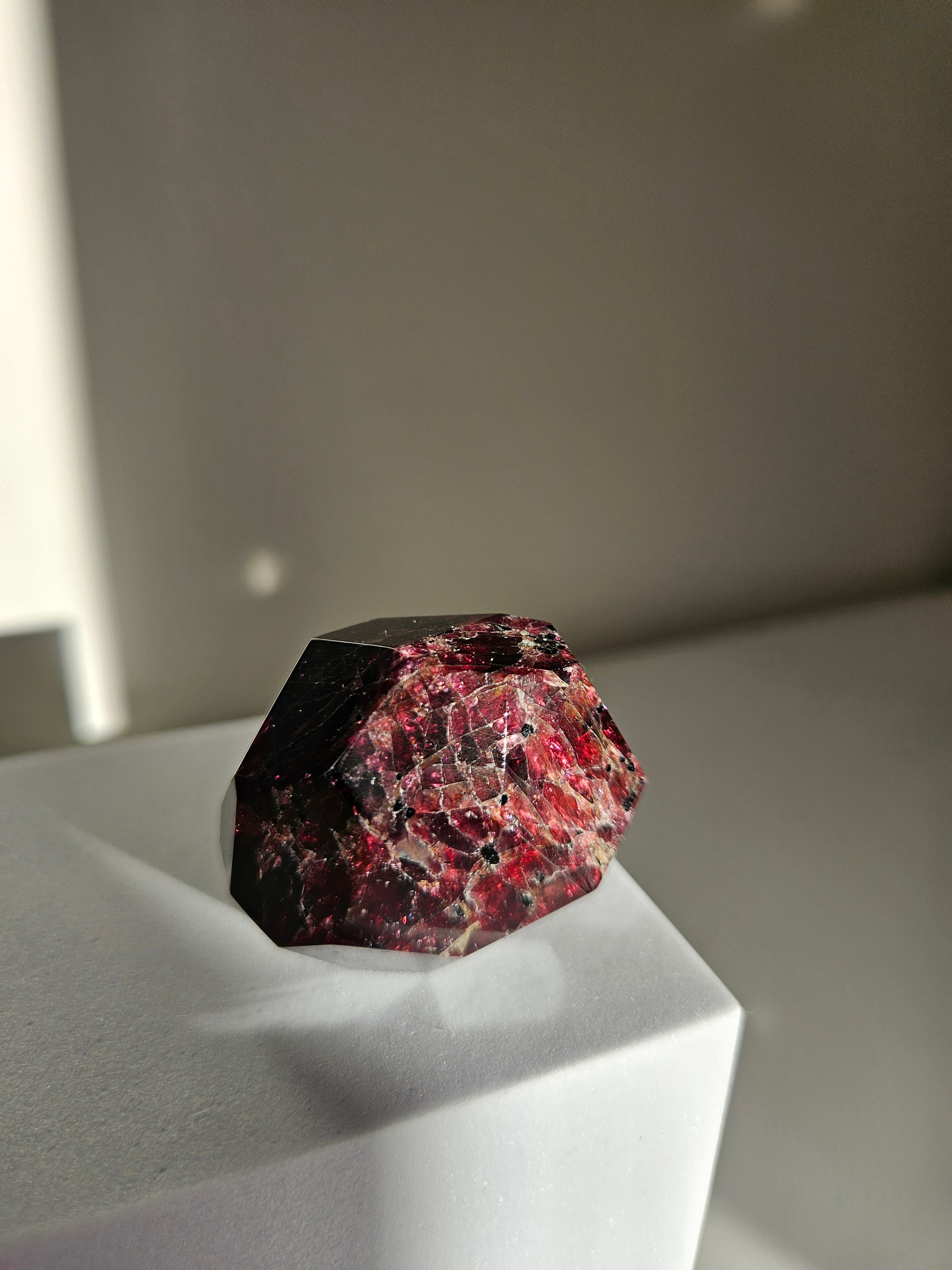 Garnet freeform 005