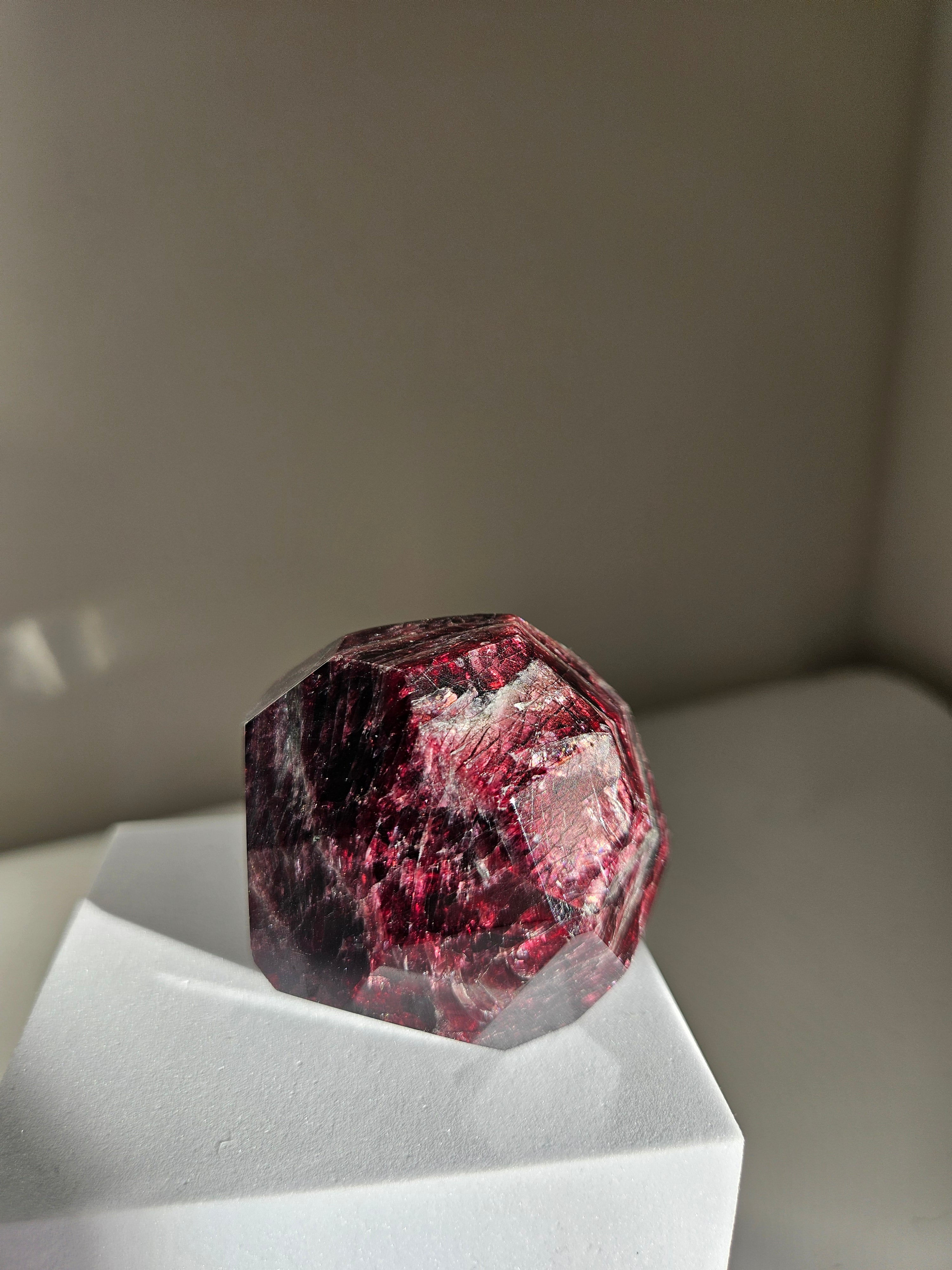 Garnet freeform 006