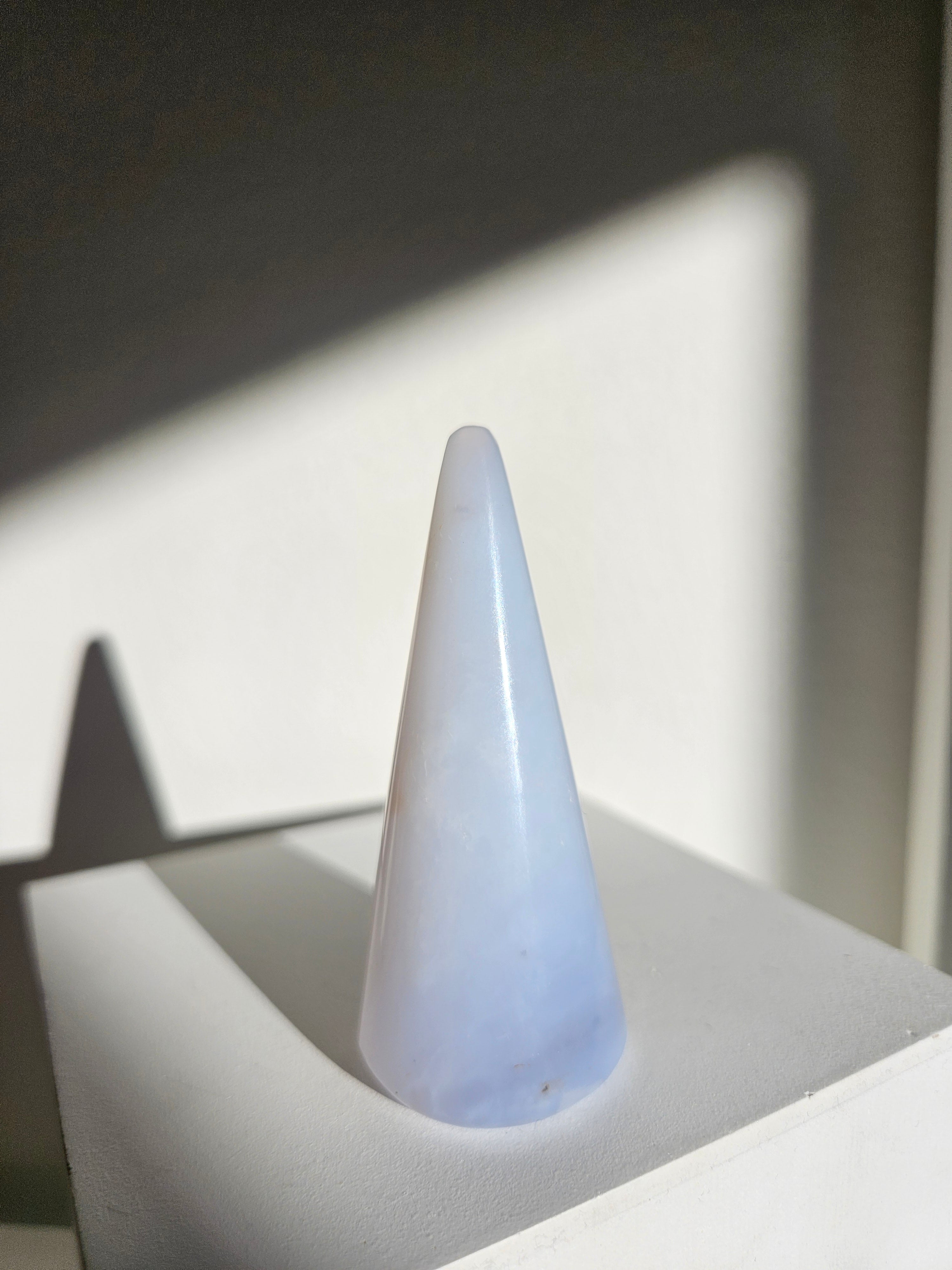 Blue Chalcedony Ring Holder 005