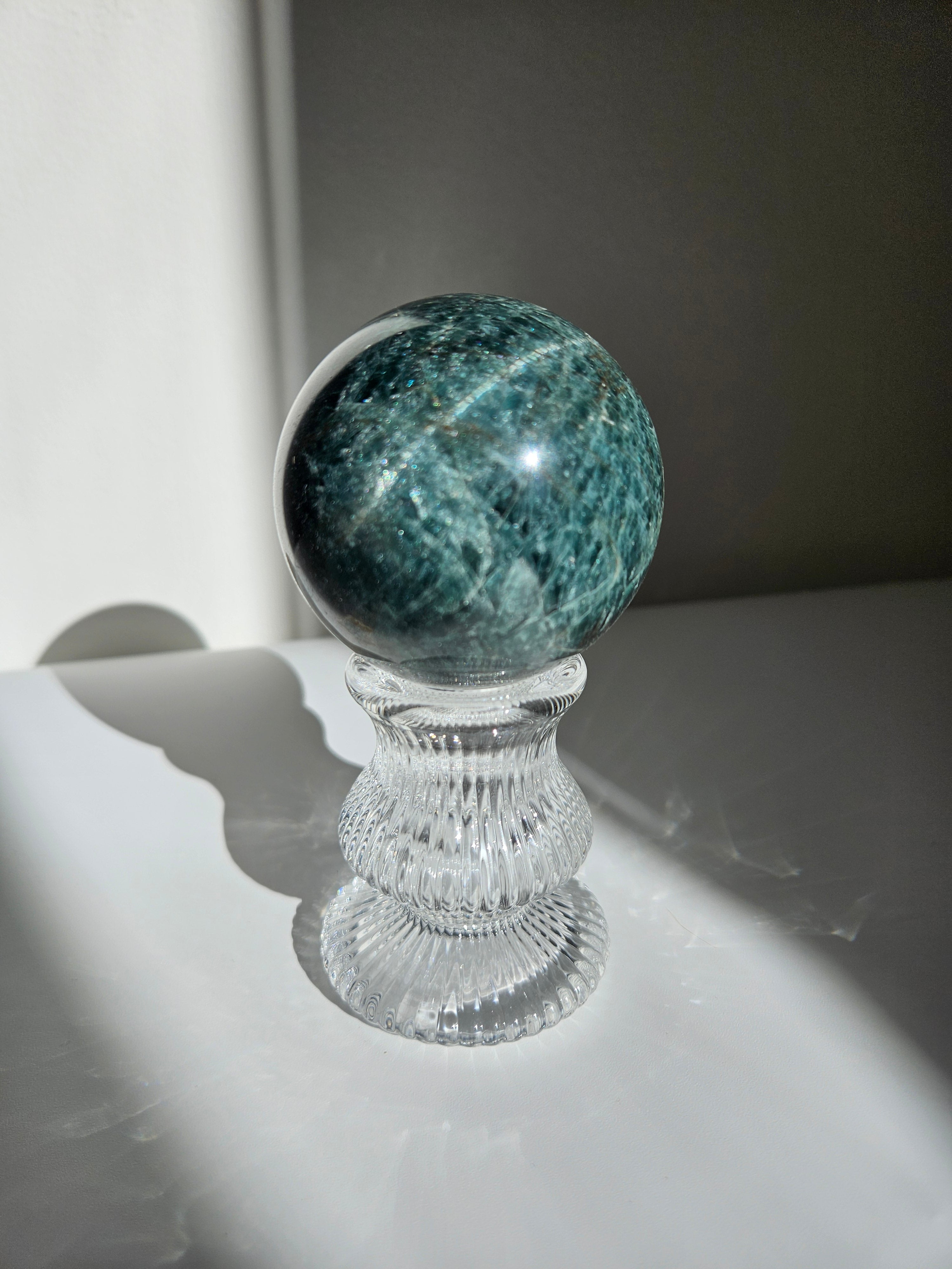 Fancy Glass Sphere Stand | small