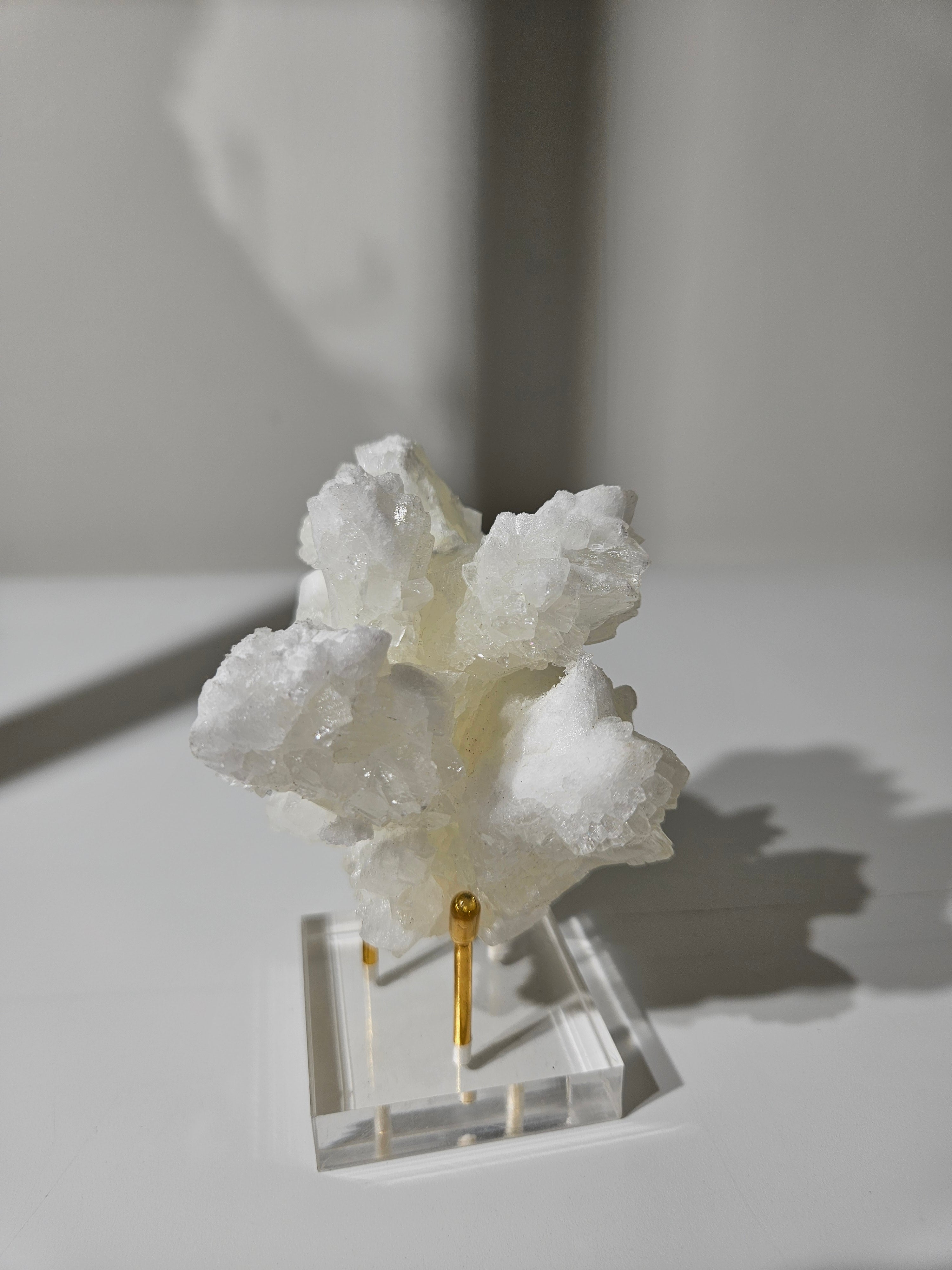 White Aragonite 001