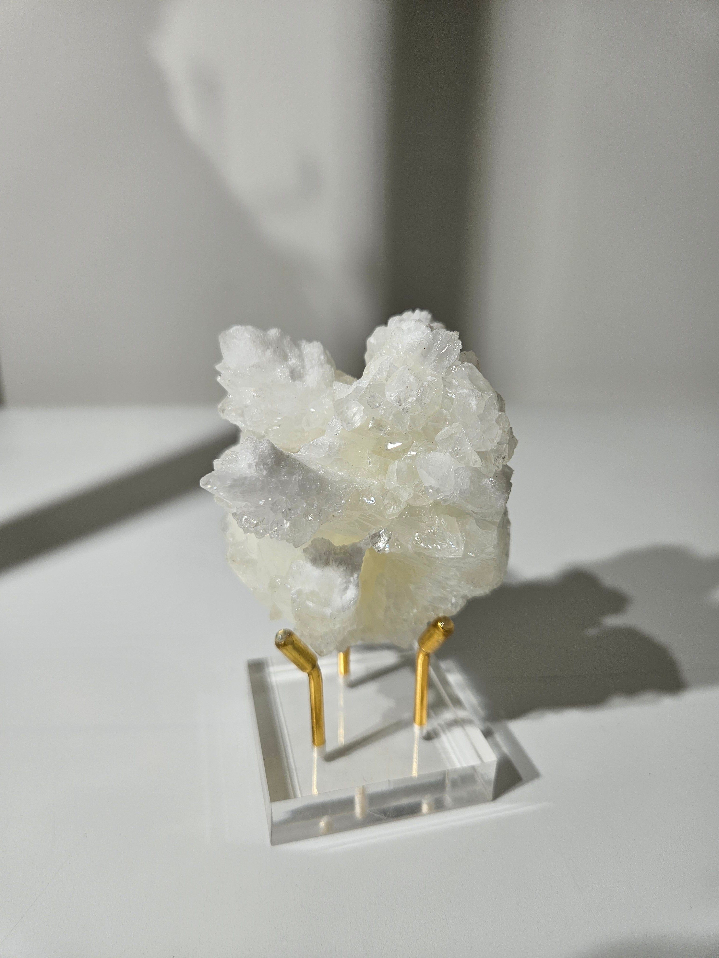 White Aragonite 001