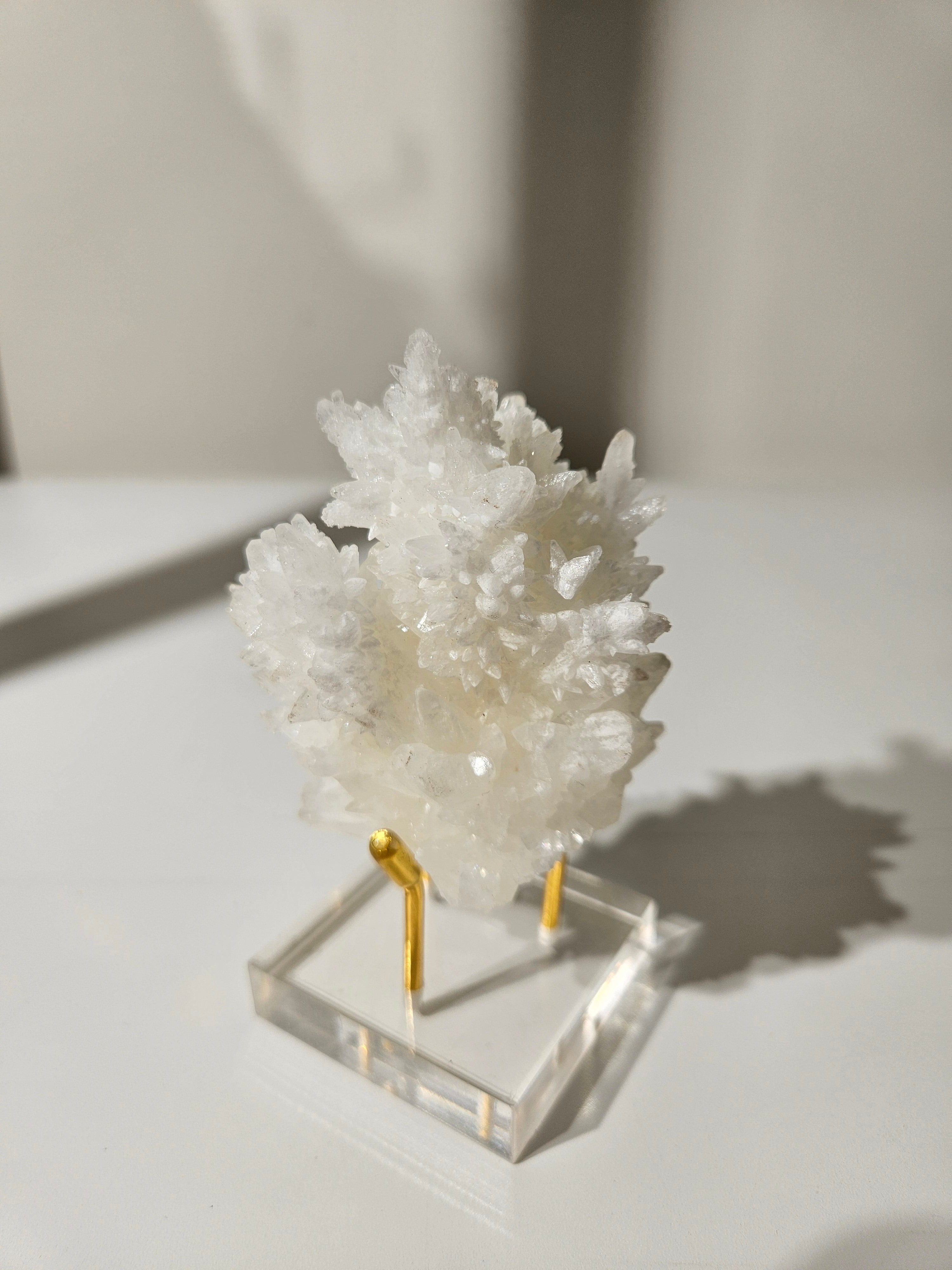 White Aragonite 005