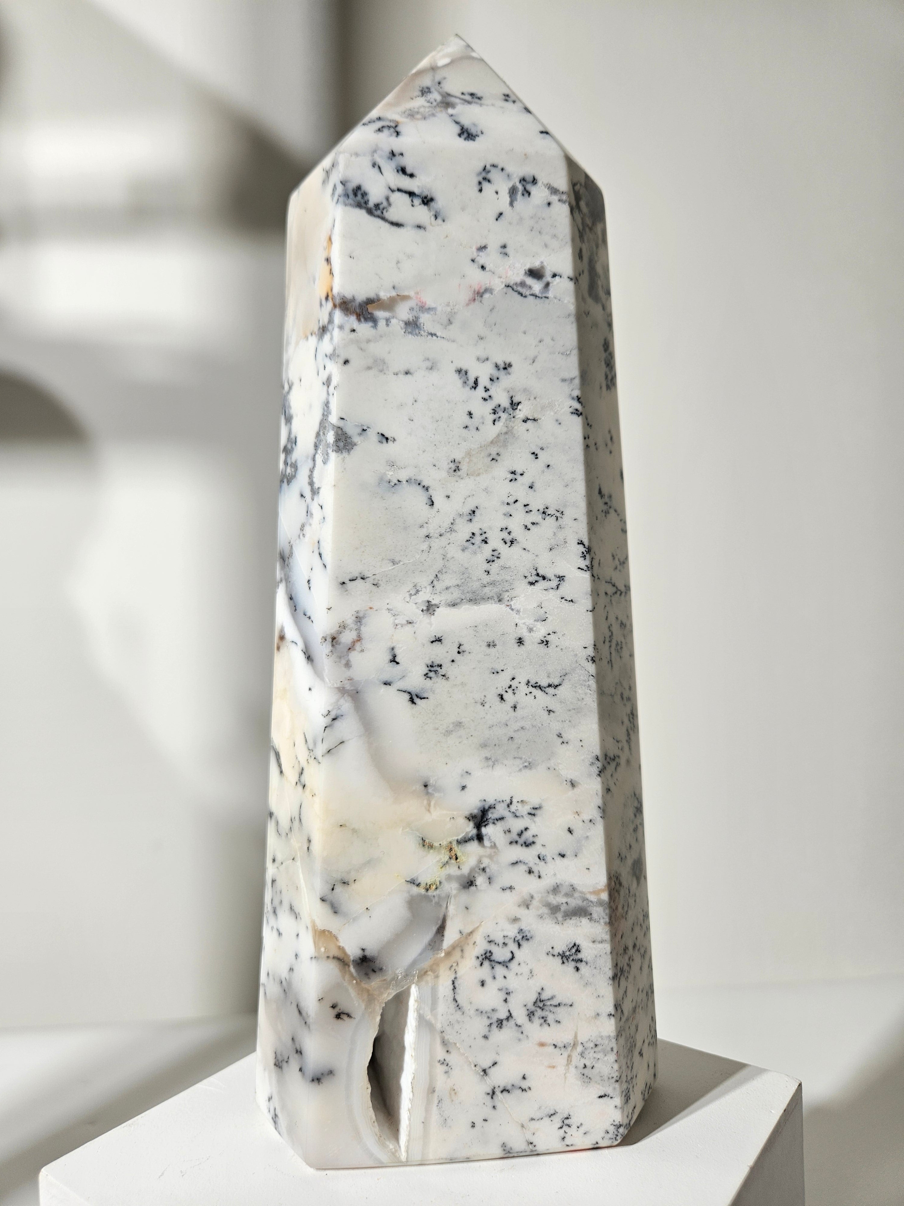 Dendritic Opal Tower 004